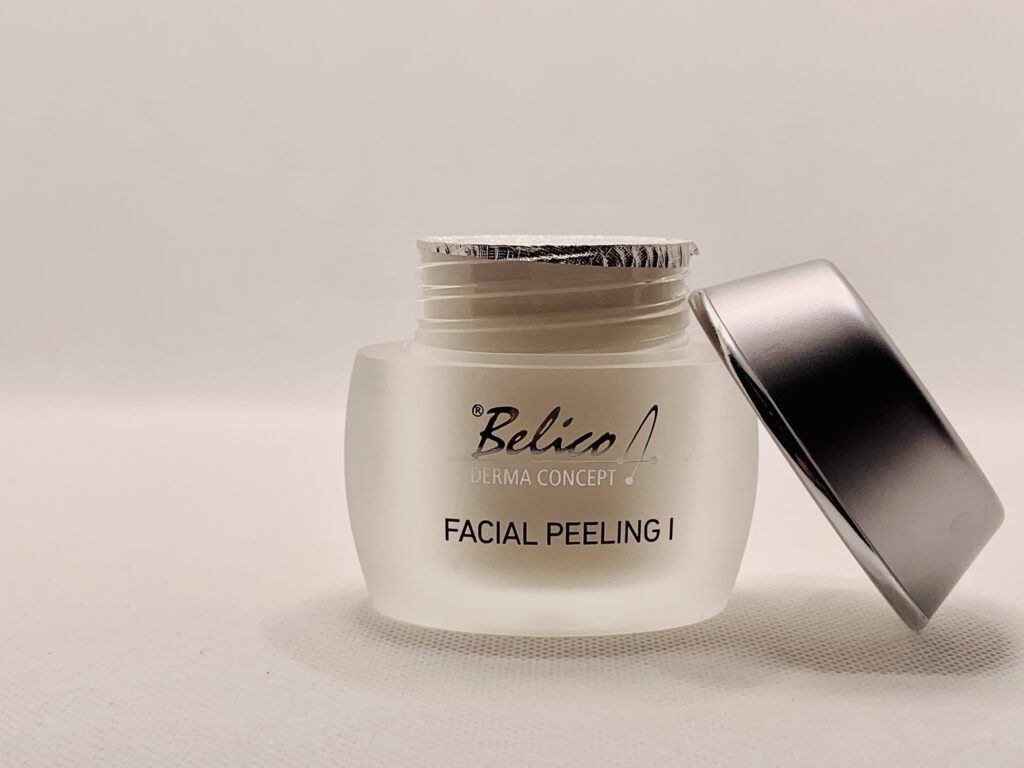 Meine Peeling-Favoriten für einen strahlenden Teint:
Das Belico Facial Peeling I - enzymatisches Peeling